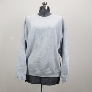 Universal Thread Classic Gray Sweater